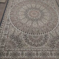 یک تخته فرش ۶ متری ۷۰۰ شانه در حد نو