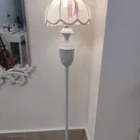 آباژور ایستاده انگلیس هوم