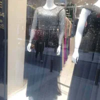 فروشنده خانم