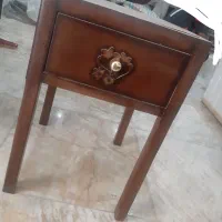 میز ساده و کم جا