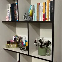 کتابخانه تمیز و کشو دار