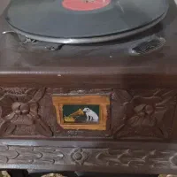 گرامافون عتیقه|کلکسیون اشیاء عتیقه|سنندج, |دیوار