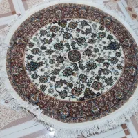 فرش گرد تمیز