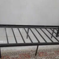 تخت تک نفره در حد نو|تخت و سرویس خواب|مشهد, کوه سنگی|دیوار