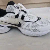 کفش v2k|کیف، کفش، کمربند|شیراز, باغ تخت|دیوار