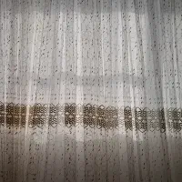 پرده بسیار زیبا و همراه با چوب پرده