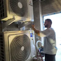 نصب و سرویس وتعمیر کولرهای گازی و اسپلیت