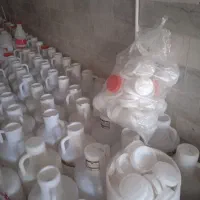 دبه ۱۵کیلویی صنعتی|ظروف نگهدارنده، پلاستیکی، یک‌بارمصرف|میبد, |دیوار