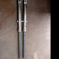 یک جفت کمک جلو هندا ۱۲۵