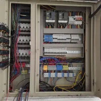 برقکارماهرونیمه ماهر