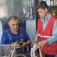 فروشنده و خریدار پکیج‌  دیواری  کارکرده  و دست دوم|آبگرمکن، پکیج، شوفاژ|تهران, سعادت‌آباد|دیوار