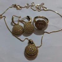 طلا و جواهر