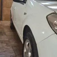 ساندرو اتومات مدل۹۵ بدون رنگ|خودرو سواری و وانت|تهران, پونک|دیوار