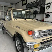 تویوتا لندکروز مدل ۱۹۸۸