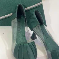 لباس و کیف وکفش نو