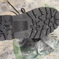 پوتین سربازی|کیف، کفش، کمربند|نجف‌آباد, قلعه سفید|دیوار