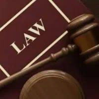 وکیل پایه یک دادگستری