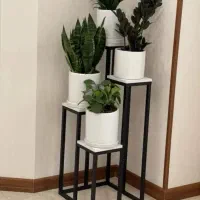 استند گل محکم و شیک رنگ چوب قهوه ای روشن