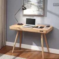 خانم جویای کار