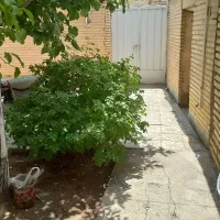 خانه کلنگی قدیمی سهروفیروزان پیربکران