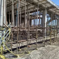 کار ، داربست فلزی جوان