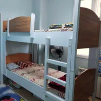تخت دو طبقه در حد نو با تشک mdf شرکتی|تخت و سرویس خواب|کرج, شهرک جهان‌نما|دیوار
