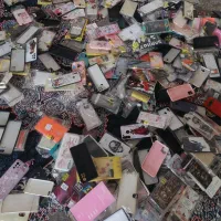 300 عدد کاور قاب گوشی قدیمی دونه ای 7هزارتمن|لوازم جانبی موبایل و تبلت|یاسوج, |دیوار