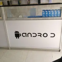 فروش کل ویترین ولوازم جانبی موبایل