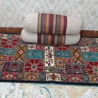 فرش ودوعدد بالش سنتی