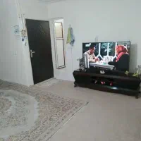 همخونه میشم، خونه ندارم.