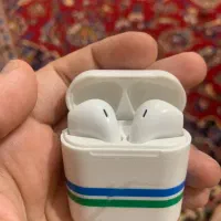 ایرپاد یک گوش وصل میشود