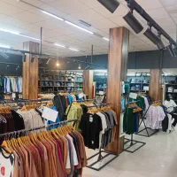 فروشنده آقا نیازمندیم