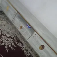میز تلوزیونی چوبی کارکرده تمیز