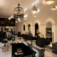اجاره میز ناخن و تخت مژه و صندلی