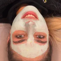 پاکسازی پوست فیشال هایفوتراپی پلاژن‌تراپی آبرسانی،