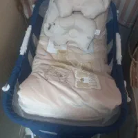 دو عدد تخت کنار مادر