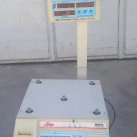 ترازو ۷۰کیلویی در حد نو