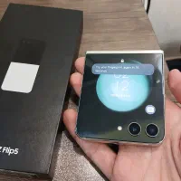 سامسونگ Z Flip 5 نیاز. به صفحه نمایش