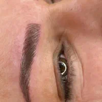 سالن زیبایی و مرکز آرایش دائم