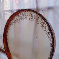 دف قدیمی زیبا دور چرم با کاور اصلی برند چاوش