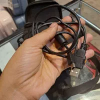 لنز و کابل شارژ دوربین