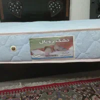 تختخواب دونفره با تشک رویال در حد نو
