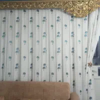 پرده به همراه یالان بارنگ ابی فیروزه ای پرده سفید