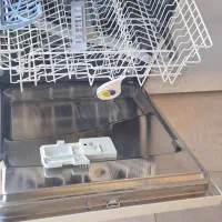 ماشین ظرفشویی درحدنو نو تمیز