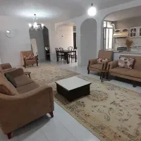 سوئیت سوییت دو خوابه و پارکینگ دار طبق عکس