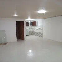 یک-واحد-ساختمان-مسکونی-در-محیط-ارام
