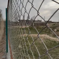 فنس حصاری اردبیل و توری و پایه فلزی