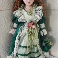 عروسک قدیمی