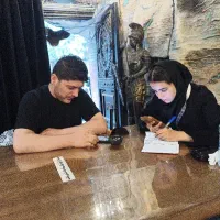 کارشناس فروش محصولات آرایشی