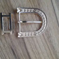 سگک کمربند زنانه به همراه بست تزیینی فلزی